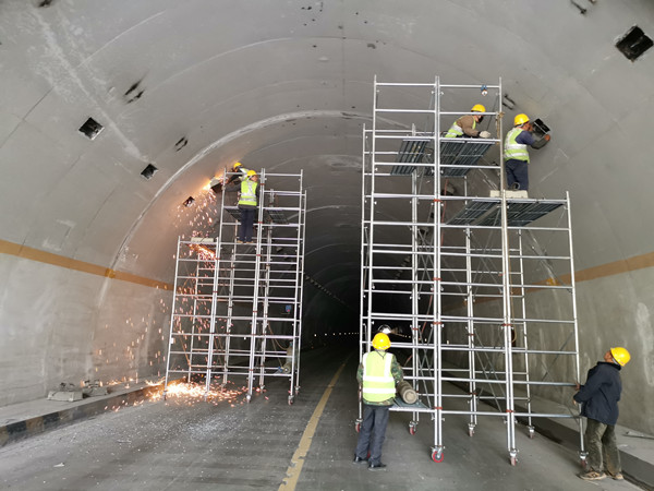 1586339171126922.jpg 拆除照明设施.jpg